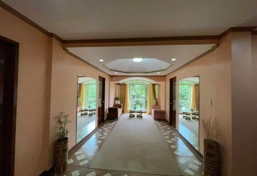 Hotelli Casa Venicia Caticlan