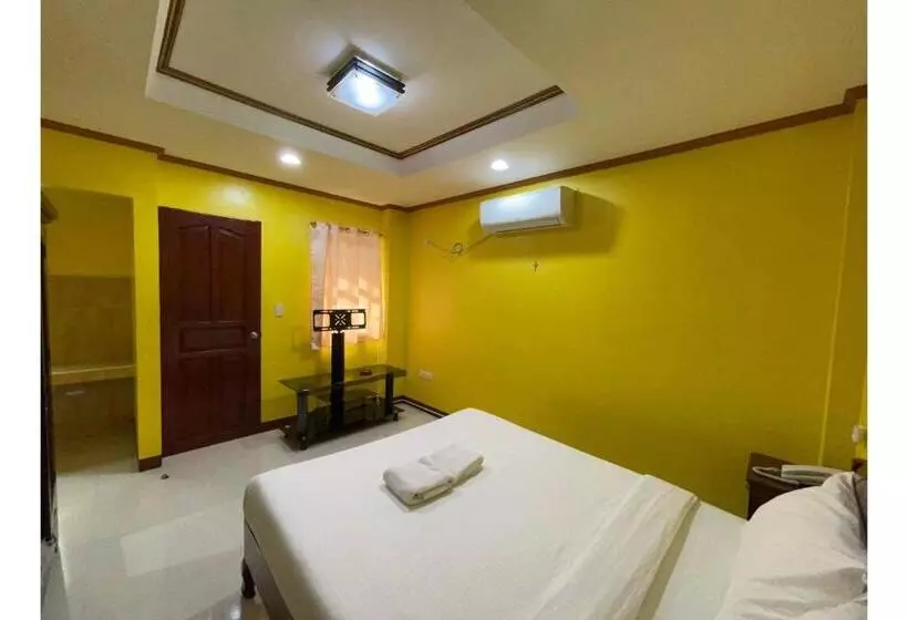 Hotelli Casa Venicia Caticlan