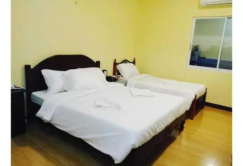 Hotelli Casa Venicia Caticlan