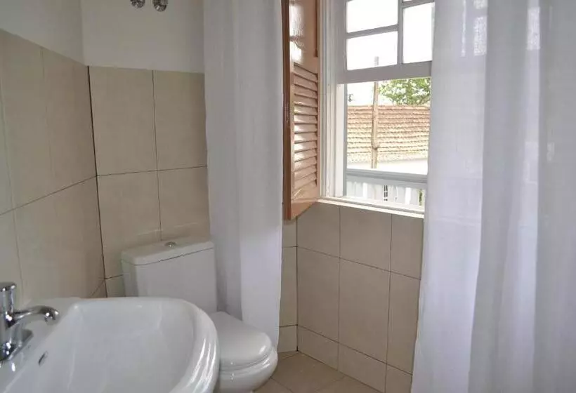 هتل Pousada Brava