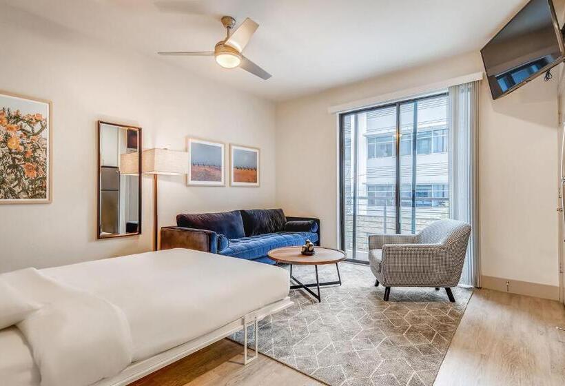 Sentral East Austin At 1630 E Sixth