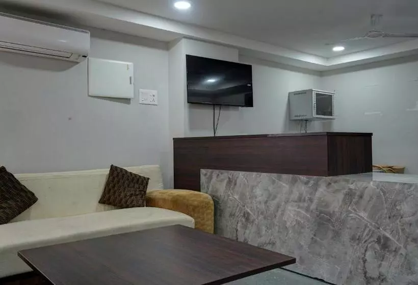 Hotelli Treebo Sai S Urban Nest