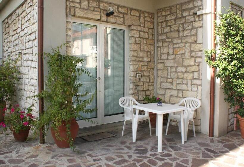 פנסיון Affittacamere La Buganvillea