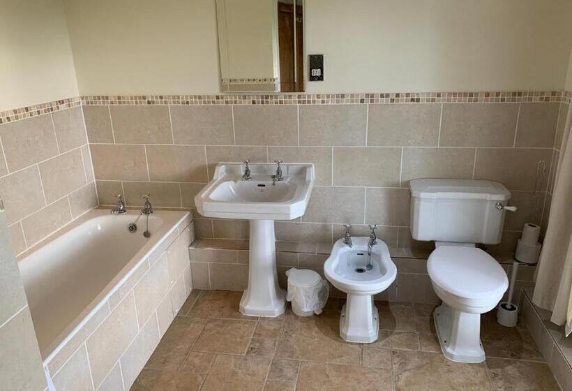 Общежитие The Coppleridge Inn