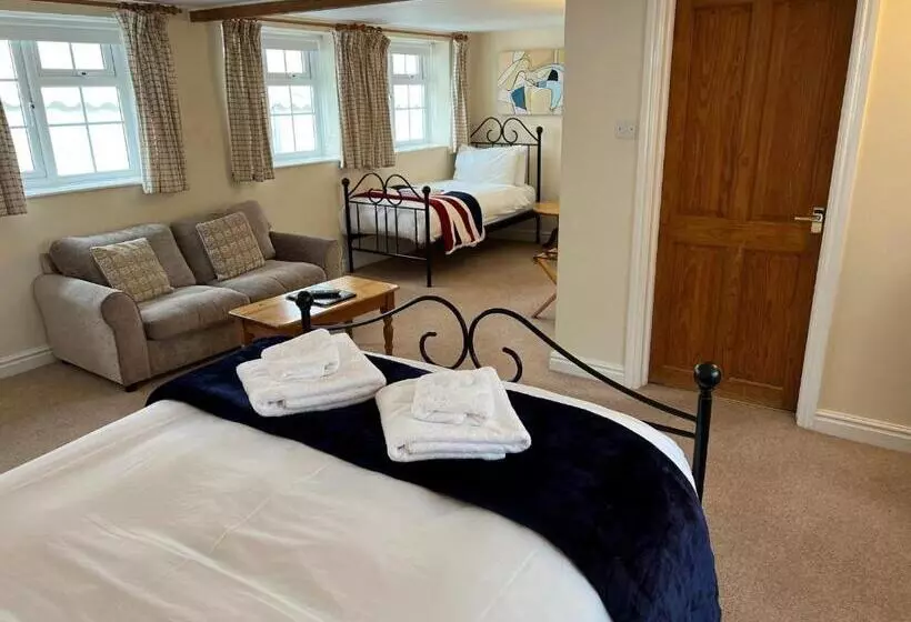 ユースホステル The Coppleridge Inn