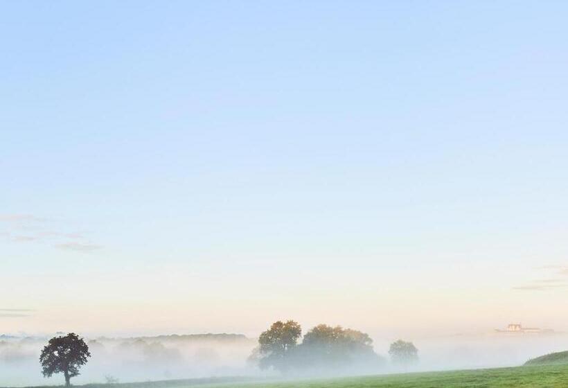 Общежитие The Coppleridge Inn