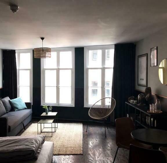 Amsterdam Red Light Bed & Breakfast