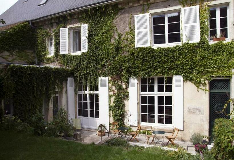 تختخواب و صبحانه La Maison Saint Aignan