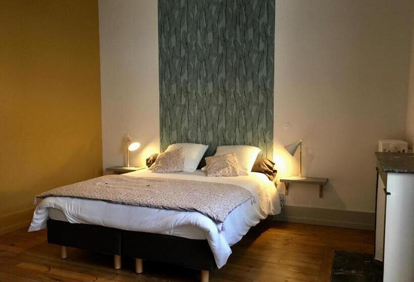 تختخواب و صبحانه La Maison Saint Aignan