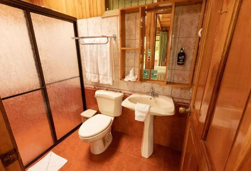 Hotelli Los Pinos Cabins & Reserve