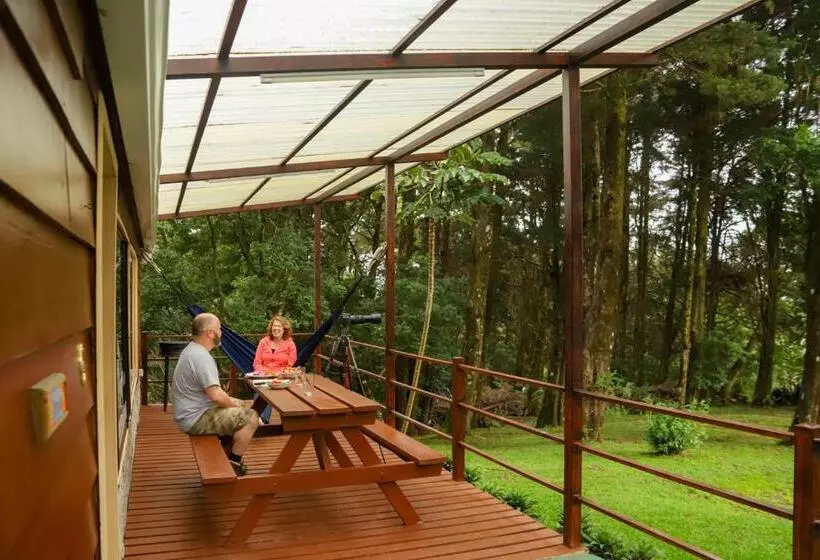 Hotelli Los Pinos Cabins & Reserve