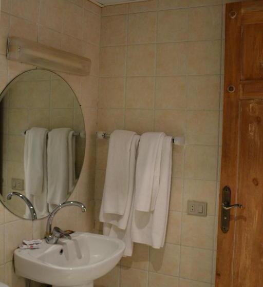 هتل Morgenland Holly Village