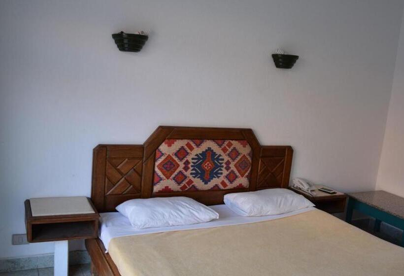 هتل Morgenland Holly Village