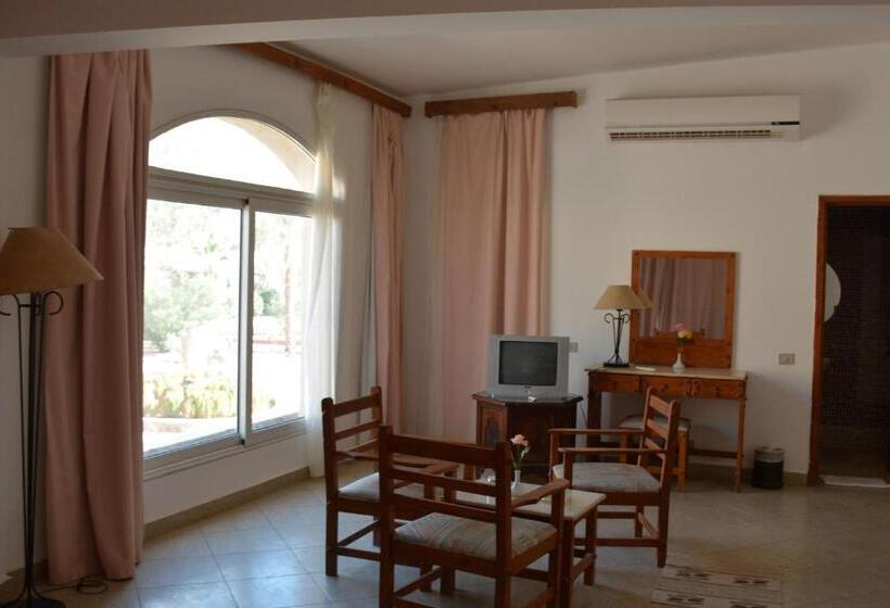 هتل Morgenland Holly Village