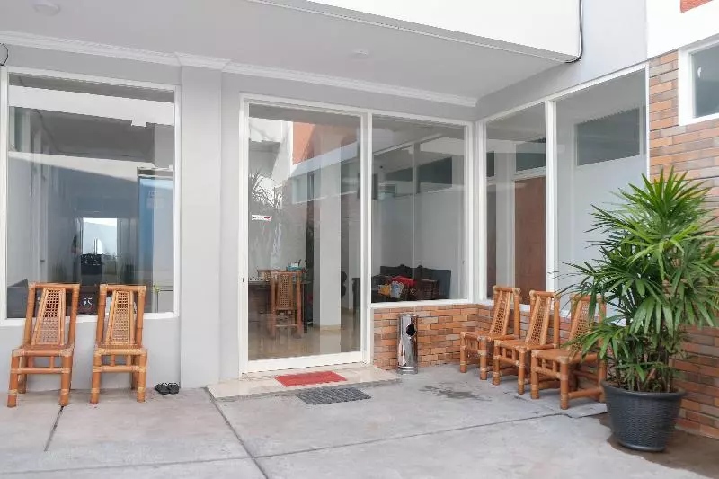 Hôtel Oyo 1454 111 Residence
