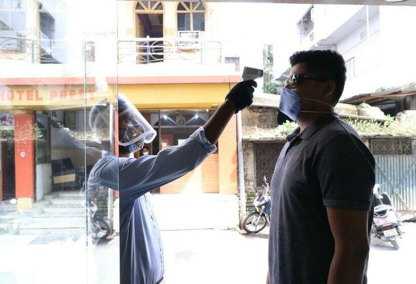 בית מלון כפרי Pratap Grand