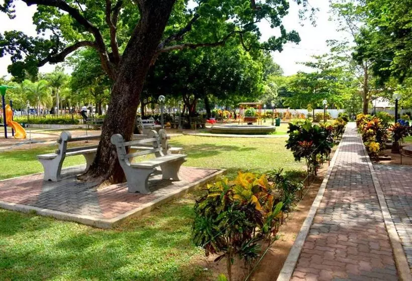 ペンション Old Park Villa