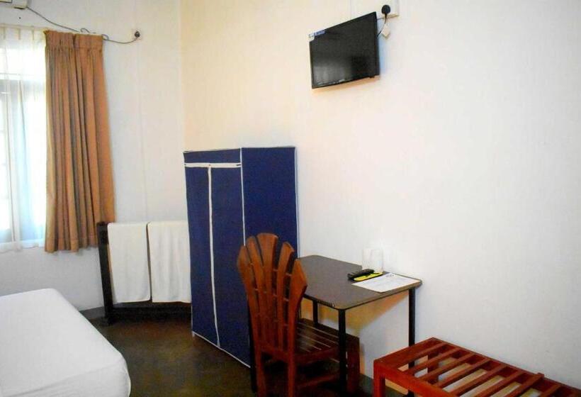 پانسیون Old Park Villa