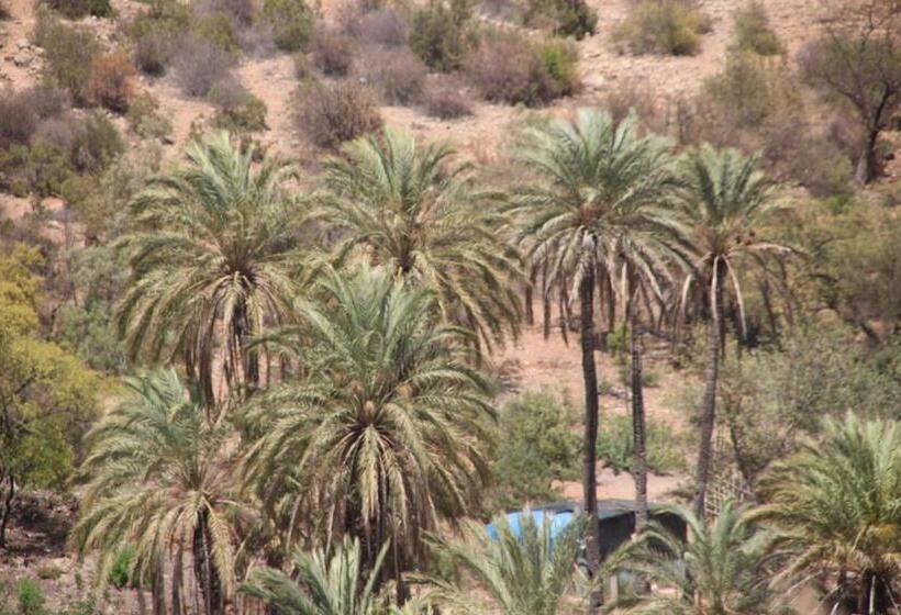 Majatalo Africa Surf House