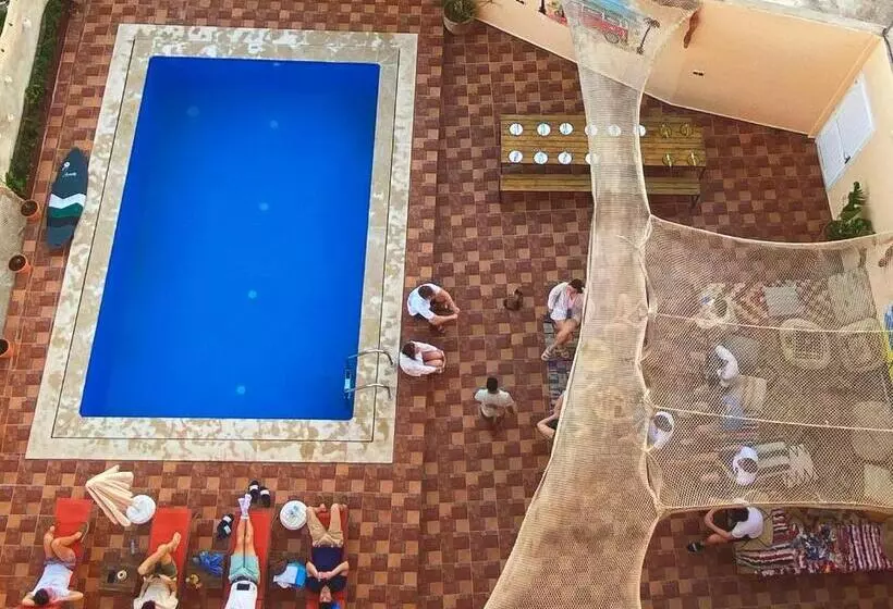 ペンション Africa Surf House