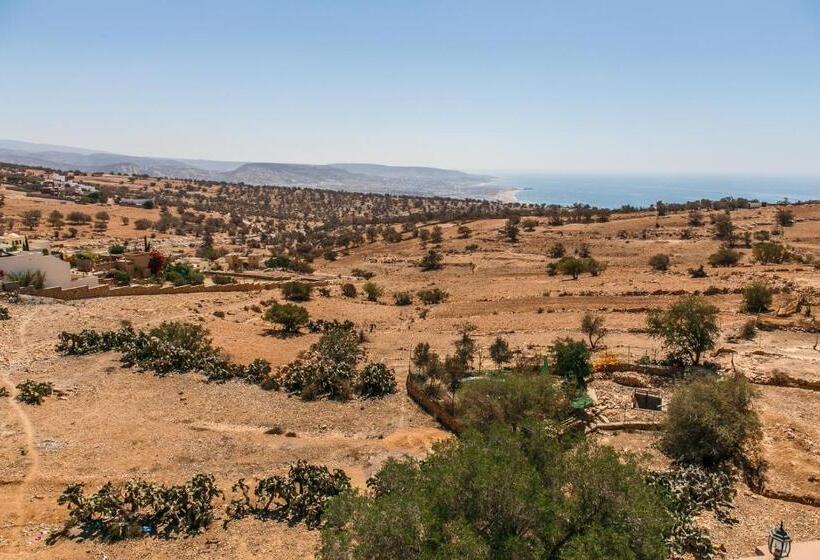 Majatalo Africa Surf House