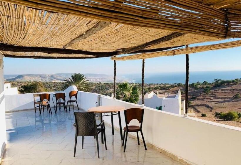 Majatalo Africa Surf House