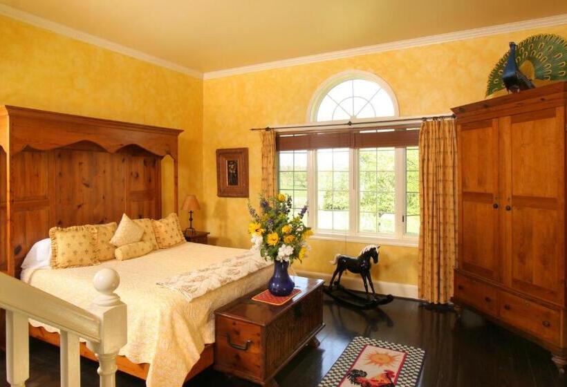 ベッドアンドブレックファースト L Auberge Provencale Inn & Restaurant