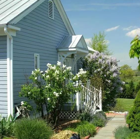 Aamiaismajoitus (B&B) L Auberge Provencale Inn & Restaurant