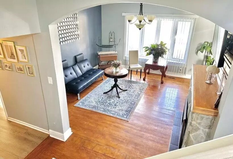 민박 Speedway Legacy Inn