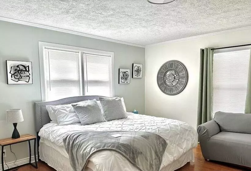 민박 Speedway Legacy Inn