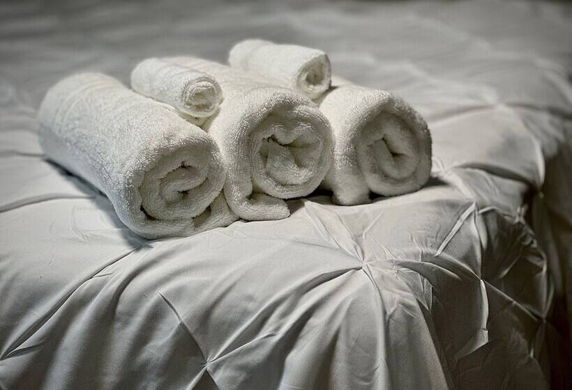 Bed and Breakfast Speedway Legacy Inn