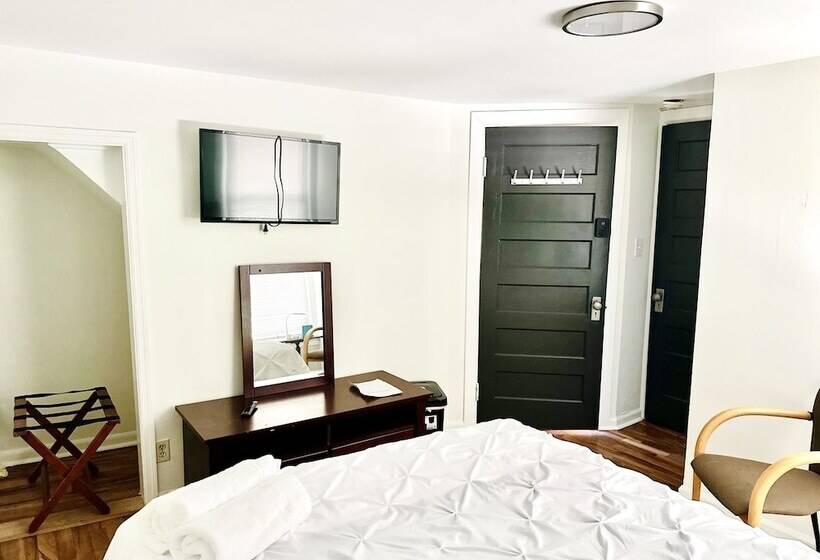 Bed and Breakfast Speedway Legacy Inn