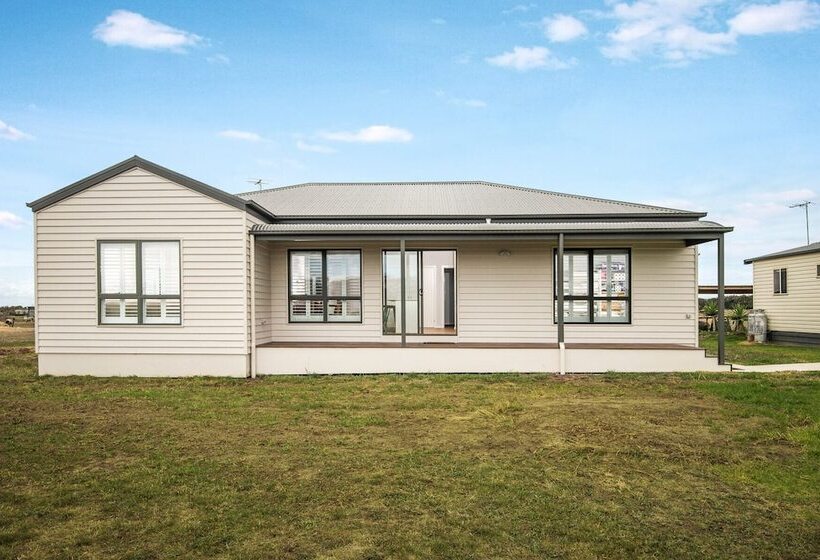 צימר The Oxley Estate