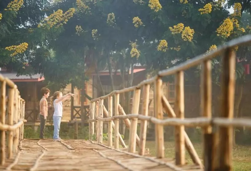 ホテル The Riverfront Reserve