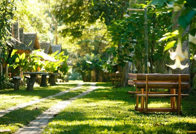 Hotel Baan Pai Riverside Resort