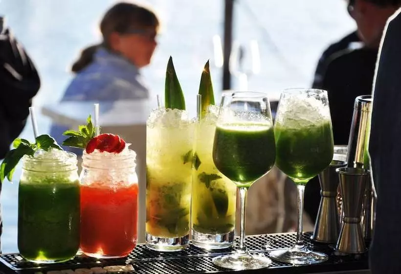 Otel Bryggan Fjallbacka