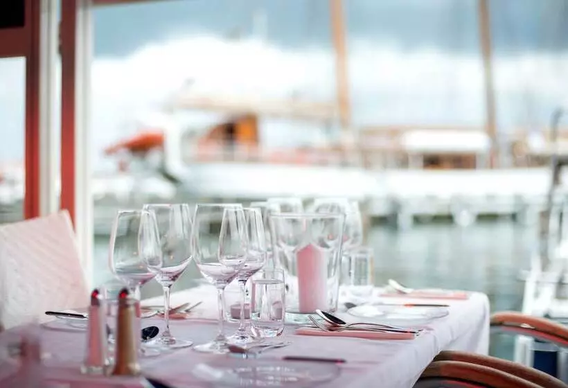 Otel Bryggan Fjallbacka