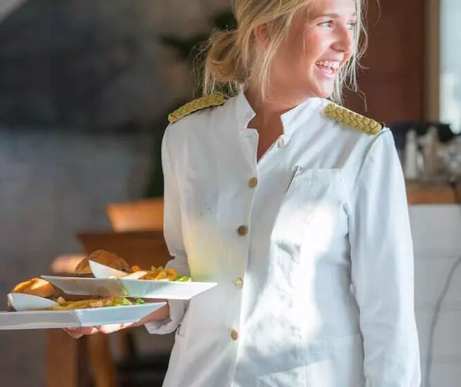 Otel Bryggan Fjallbacka