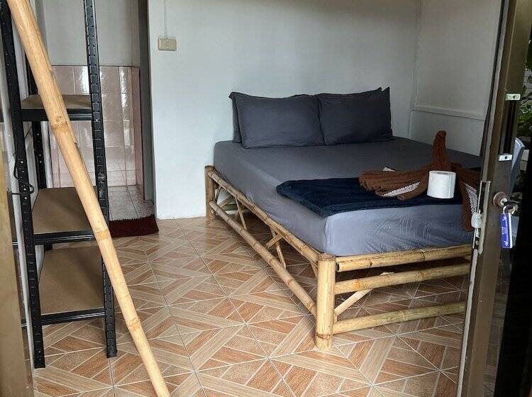 Hotel Haad Chao Phao Resort