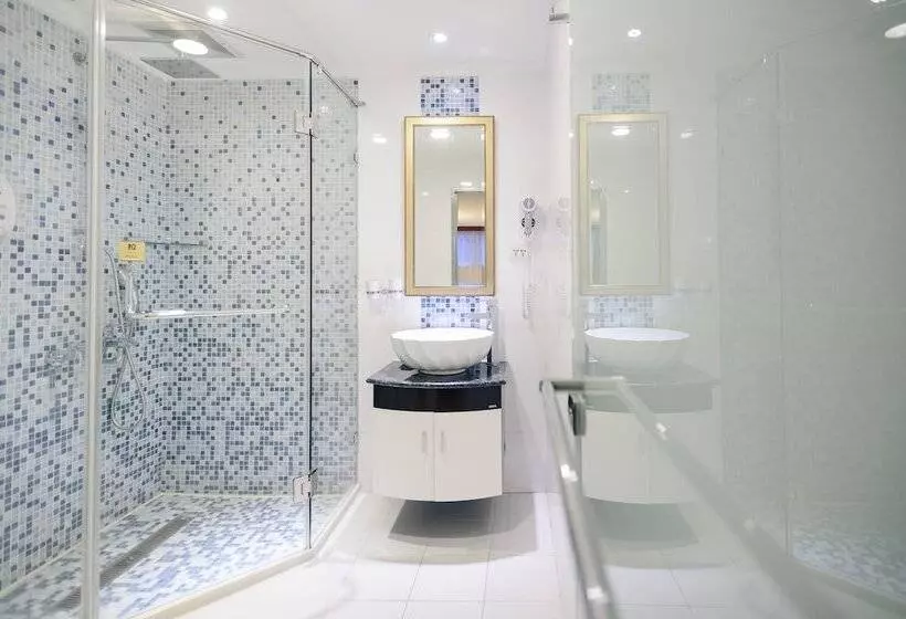 Kiwi Hotel Mrt Wenxin Branch