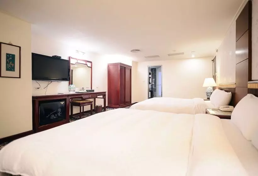 Kiwi Hotel Mrt Wenxin Branch