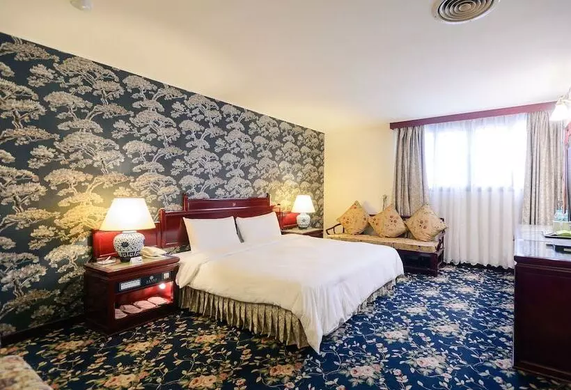 Kiwi Hotel Mrt Wenxin Branch