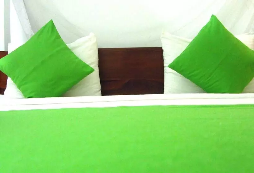 בית מלון כפרי Ocean Voyage