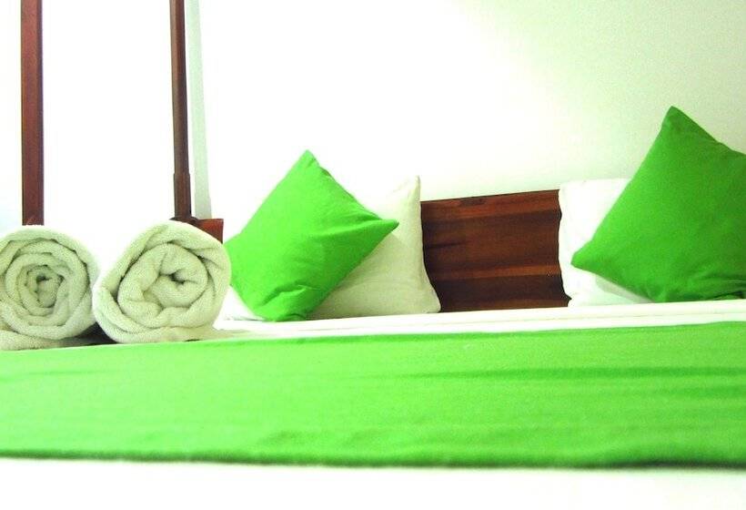 Отель Ocean Voyage