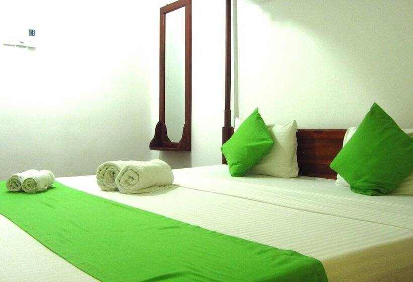 Отель Ocean Voyage