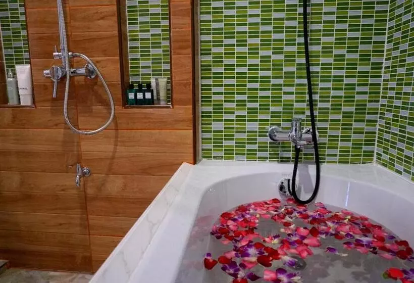 Hotelli Pace Residence Pattaya