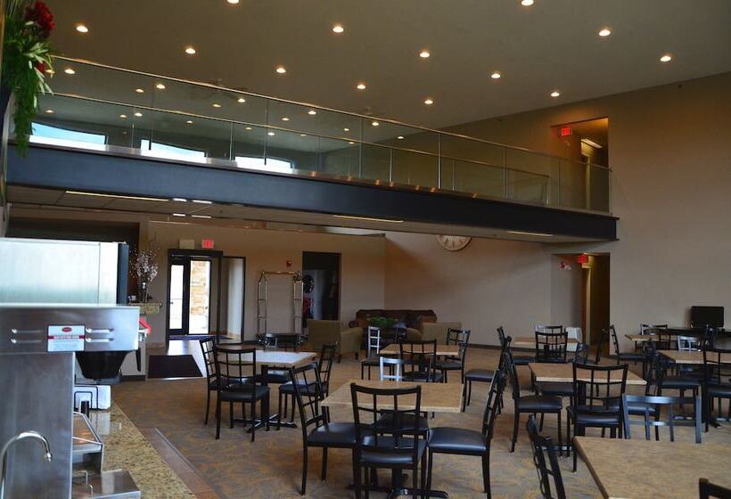 Qube Hotel Polk City