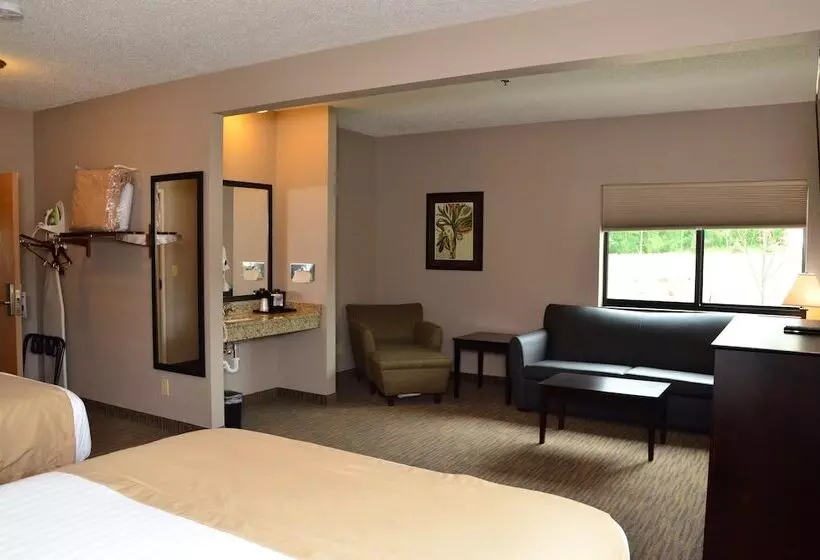 Qube Hotel   Polk City