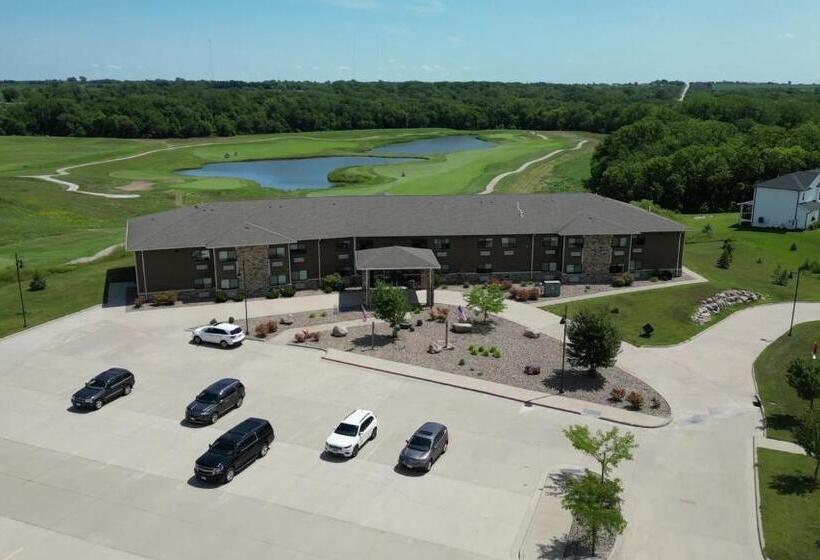 Qube Hotel Polk City