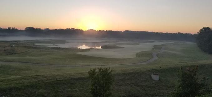 Qube Hotel Polk City